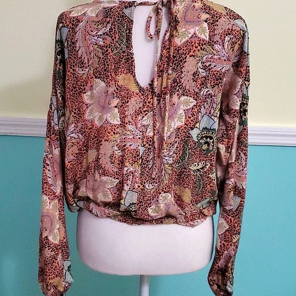 Angie Boho Floral & Cheetah Print Semi Balloon Sleeves Blouson Top XS - Picture 5 of 10